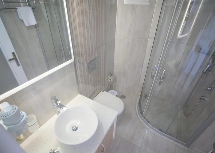 Ferah Готель Каш