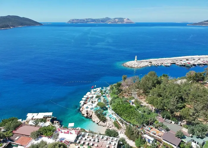 Ferah Готель Каш